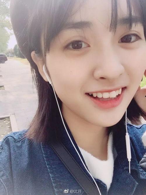 卢琴个人资料,才华横溢的文艺新星，多才多艺的人生旅程